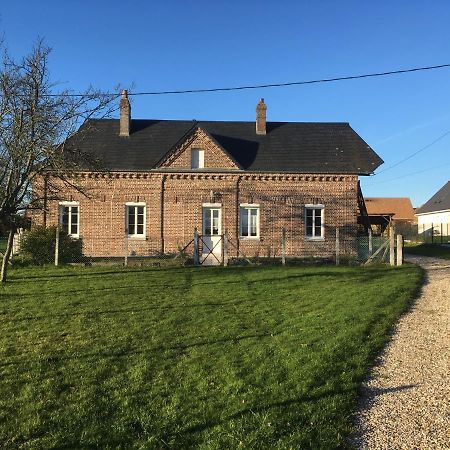 Le Tilleul Saint-Ouen-du-Tilleul Luaran gambar